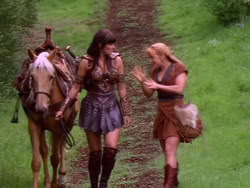 extant_XenaWarriorPrincess_1x13-AthensCityAcademyOfThePerformingBards_3497