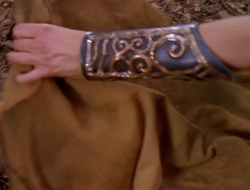 extant_XenaWarriorPrincess_1x14-AFistfulofDinars_00419