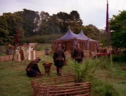 extant_XenaWarriorPrincess_1x14-AFistfulofDinars_00491