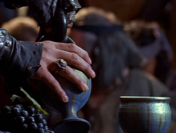 extant_XenaWarriorPrincess_1x14-AFistfulofDinars_00499