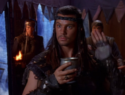extant_XenaWarriorPrincess_1x14-AFistfulofDinars_00553