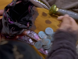 extant_XenaWarriorPrincess_1x14-AFistfulofDinars_01118