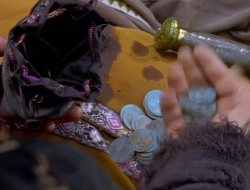 extant_XenaWarriorPrincess_1x14-AFistfulofDinars_01120