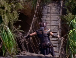 extant_XenaWarriorPrincess_1x14-AFistfulofDinars_01281