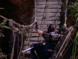 extant_XenaWarriorPrincess_1x14-AFistfulofDinars_01294
