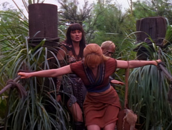 extant_XenaWarriorPrincess_1x14-AFistfulofDinars_01339