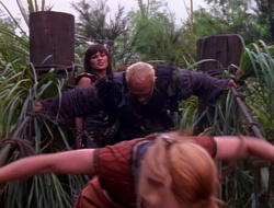 extant_XenaWarriorPrincess_1x14-AFistfulofDinars_01346