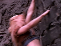 extant_XenaWarriorPrincess_1x14-AFistfulofDinars_01403