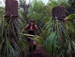 extant_XenaWarriorPrincess_1x14-AFistfulofDinars_01458