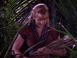 extant_XenaWarriorPrincess_1x14-AFistfulofDinars_01745