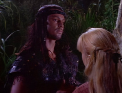 extant_XenaWarriorPrincess_1x14-AFistfulofDinars_01835