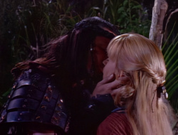 extant_XenaWarriorPrincess_1x14-AFistfulofDinars_01890