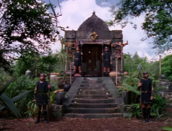 extant_XenaWarriorPrincess_1x14-AFistfulofDinars_02126