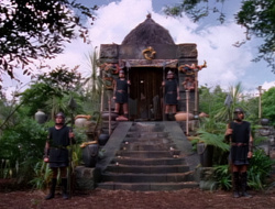 extant_XenaWarriorPrincess_1x14-AFistfulofDinars_02129