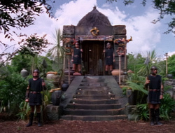 extant_XenaWarriorPrincess_1x14-AFistfulofDinars_02131