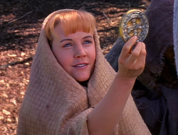 extant_XenaWarriorPrincess_1x14-AFistfulofDinars_02245