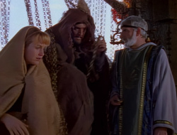 extant_XenaWarriorPrincess_1x14-AFistfulofDinars_02269