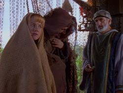 extant_XenaWarriorPrincess_1x14-AFistfulofDinars_02275