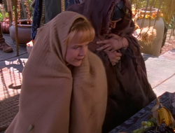 extant_XenaWarriorPrincess_1x14-AFistfulofDinars_02287
