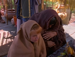 extant_XenaWarriorPrincess_1x14-AFistfulofDinars_02289