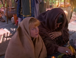 extant_XenaWarriorPrincess_1x14-AFistfulofDinars_02290
