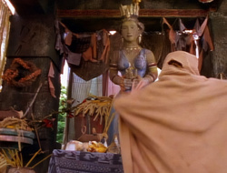 extant_XenaWarriorPrincess_1x14-AFistfulofDinars_02390