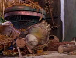 extant_XenaWarriorPrincess_1x14-AFistfulofDinars_02396