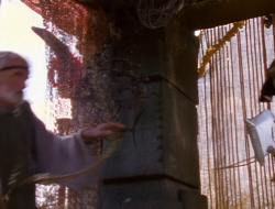 extant_XenaWarriorPrincess_1x14-AFistfulofDinars_02402
