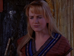 extant_XenaWarriorPrincess_1x14-AFistfulofDinars_02417