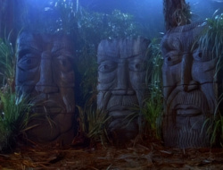 extant_XenaWarriorPrincess_1x14-AFistfulofDinars_02530