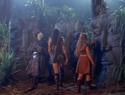 extant_XenaWarriorPrincess_1x14-AFistfulofDinars_02542