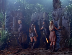 extant_XenaWarriorPrincess_1x14-AFistfulofDinars_02545