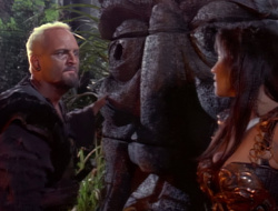 extant_XenaWarriorPrincess_1x14-AFistfulofDinars_02554