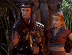 extant_XenaWarriorPrincess_1x14-AFistfulofDinars_02570