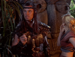 extant_XenaWarriorPrincess_1x14-AFistfulofDinars_02610