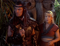 extant_XenaWarriorPrincess_1x14-AFistfulofDinars_02621