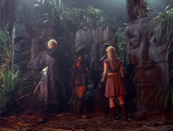 extant_XenaWarriorPrincess_1x14-AFistfulofDinars_02658