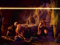 extant_XenaWarriorPrincess_1x14-AFistfulofDinars_02836