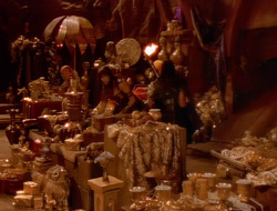 extant_XenaWarriorPrincess_1x14-AFistfulofDinars_02883