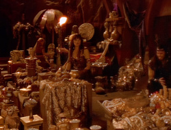 extant_XenaWarriorPrincess_1x14-AFistfulofDinars_02889