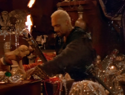 extant_XenaWarriorPrincess_1x14-AFistfulofDinars_02898