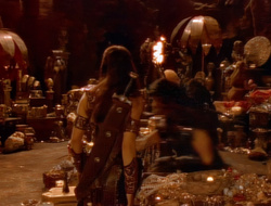 extant_XenaWarriorPrincess_1x14-AFistfulofDinars_02905