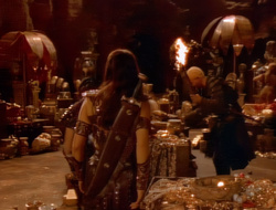 extant_XenaWarriorPrincess_1x14-AFistfulofDinars_02906