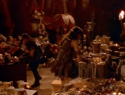 extant_XenaWarriorPrincess_1x14-AFistfulofDinars_02910