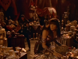 extant_XenaWarriorPrincess_1x14-AFistfulofDinars_02921