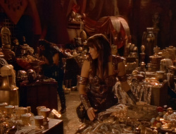 extant_XenaWarriorPrincess_1x14-AFistfulofDinars_02923