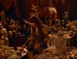 extant_XenaWarriorPrincess_1x14-AFistfulofDinars_02924