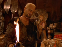 extant_XenaWarriorPrincess_1x14-AFistfulofDinars_02943