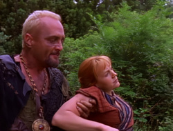 extant_XenaWarriorPrincess_1x14-AFistfulofDinars_03098