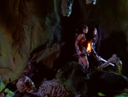 extant_XenaWarriorPrincess_1x14-AFistfulofDinars_03139